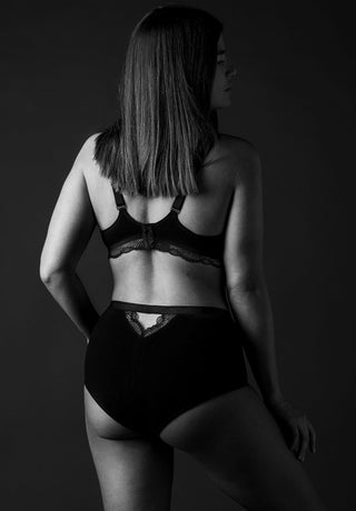 Curve style bra CLOVER Black