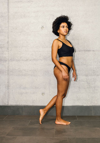 LOVJOI Bikini Top in schwarz hergestellt in Europa